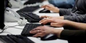 La Inteligencia Artificial ya eliminó casi 4 mil puestos de trabajo en Estados Unidos