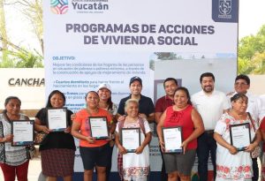 Vila Dosal transforma las vidas de los habitantes de Opichén con entrega de apoyos