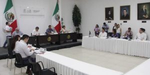 Aprueban sancionar a quienes atenten en contra del servicio de transporte público del estado