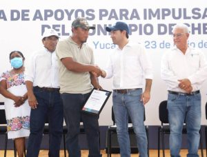 Con apoyos, obras y mejoras, el Gobernador Mauricio Vila Dosal transforma Chemax