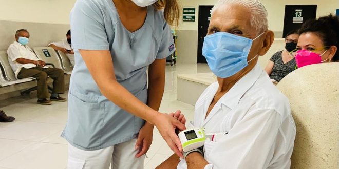 Informa el IMSS Yucatán sobre medidas preventivas ante altas temperaturas que afectan a adultos mayores