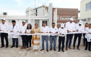 El Gobierno de Mauricio Vila Dosal respalda a la gente de Tinum con más apoyos