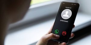 Alertan sobre llamadas de números desconocidos que cuelgan al contestar; podría see la llamada Estafa Wangiri