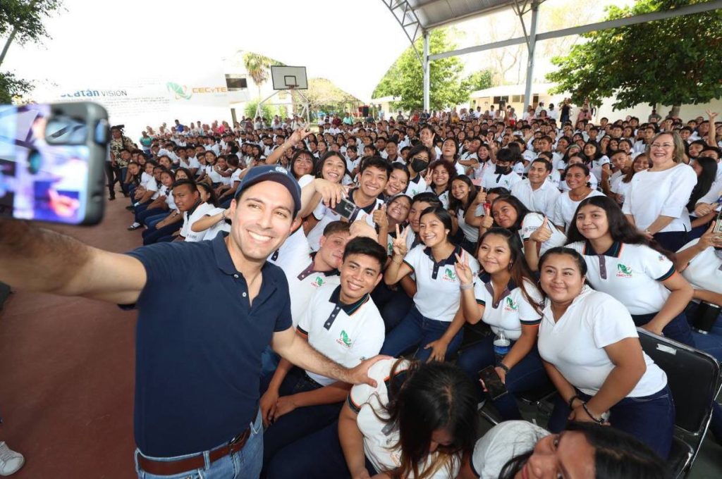 El Gobierno del Estado acerca los estudios de nivel media superior a las poblaciones marginadas de Yucatán para seguir transformando la educación
