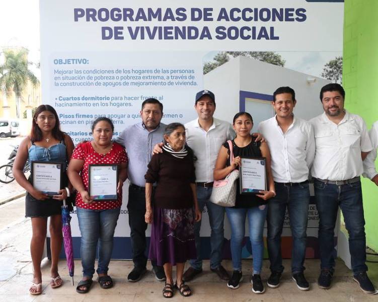 El Gobernador Mauricio Vila sigue acercando apoyos sociales y mejorando la calidad de vida de habitantes de Samahil