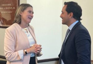 Presenta el Gobernador Mauricio Vila Dosal ante empresarios y representantes gubernamentales estadounidenses ventajas de invertir en Yucatán