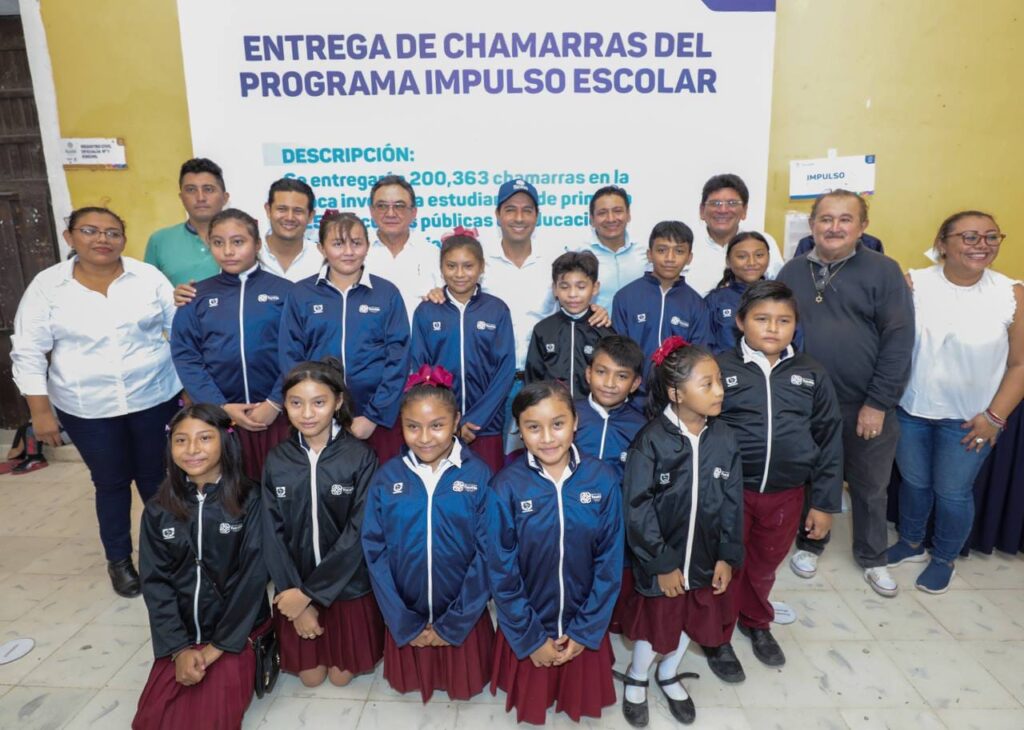 Los apoyos del Gobierno del Estado llegan para beneficiar a los habitantes de Kinchil