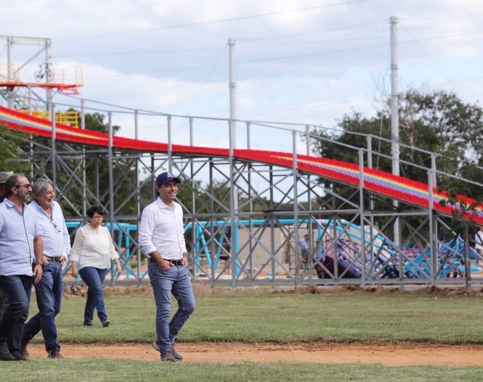 Supervisa Vila trabajos de remodelación y modernización de la Unidad Deportiva del Sur “Henry Martín”