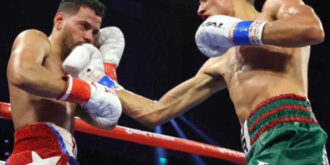El mexicano Rafael Espinoza da sorpresa y logra título en peso pluma