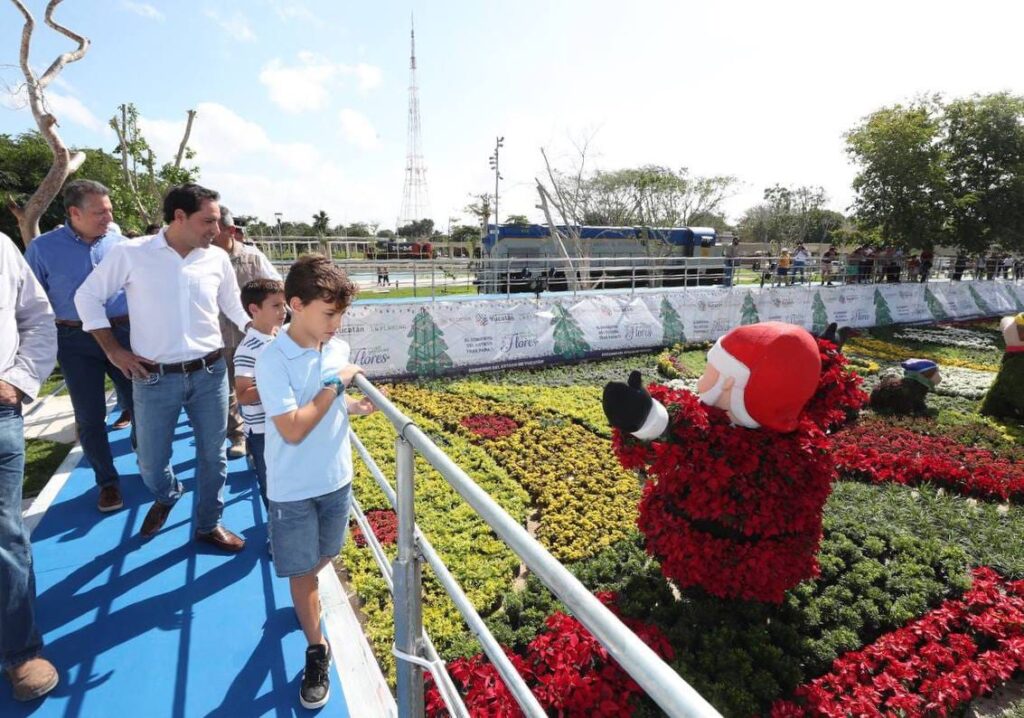 Familias yucatecas comienzan a disfrutar junto con el Gobernador Mauricio Vila Dosal, del Paseo Navideño de las Flores