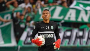 El colombiano Kevin Mier ya está en México para cerrar su fichaje con Cruz Azul