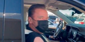 Detienen a Arnold Schwarzenegger en un aeropuerto de Alemania