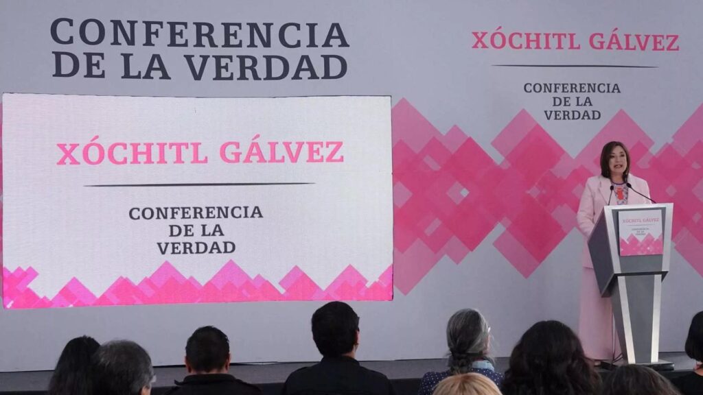 Xóchitl Gálvez inicia su “Conferencia de la verdad” con señalamientos a AMLO por “el sexenio más violento”