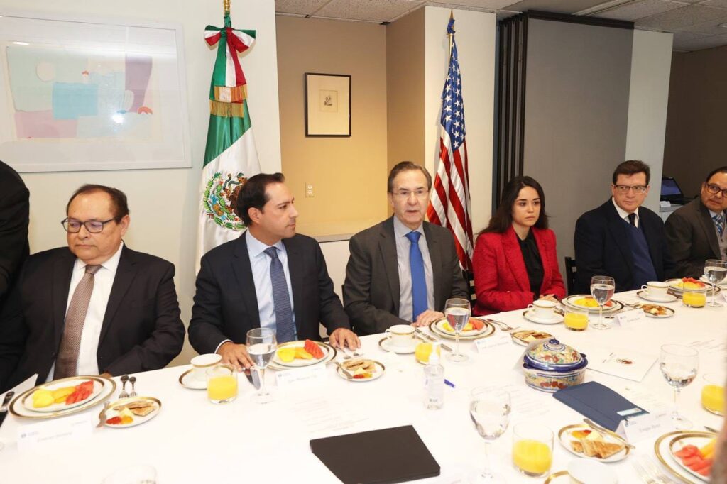 Encabeza el Gobernador Mauricio Vila Dosal misión de trabajo por Washington D.C.