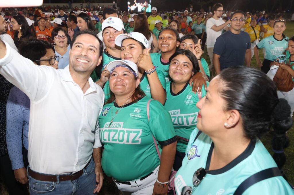 Inaugura el Gobernador Mauricio Vila Dosal la segunda edición del Torneo de Sóftbol Femenil Estatal “Liga del Cambio”