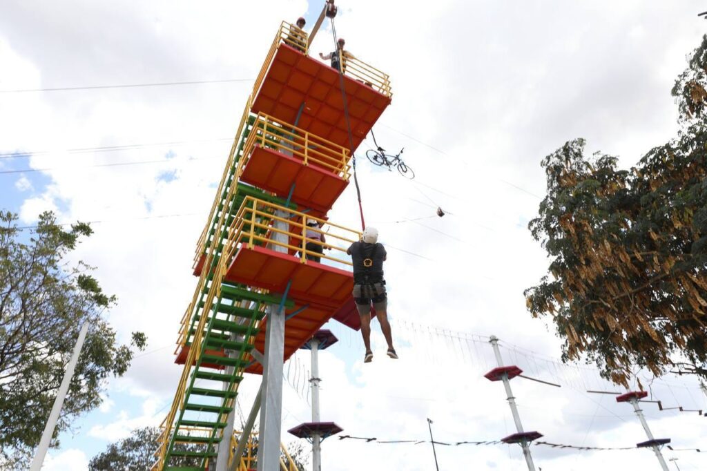 Familias del sur ya disfrutan de la Unidad Deportiva del Sur “Henry Martín”