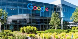 Google analiza cobrar por servicio de búsqueda con IA, revela Financial Times