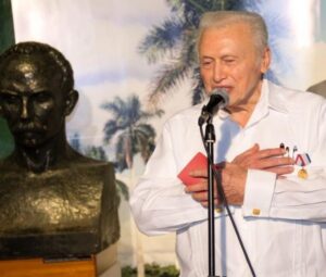 Muere el periodista Mario Renato Menéndez Rodríguez, a los 87 años
