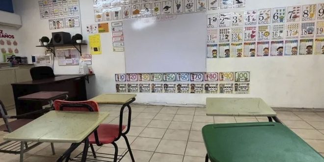 La SEP confirma que habrá otro puente largo en abril para los alumnos, no para los maestros