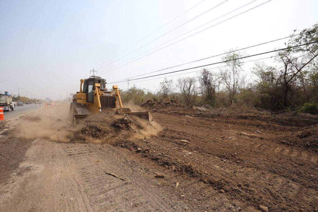 El Gobierno del Estado concluirá con la construcción de las calles laterales en el carril exterior del Periférico de Mérida