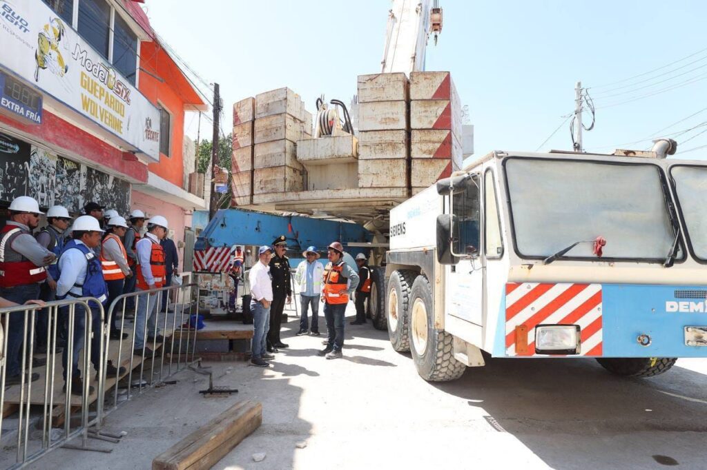 Vila supervisa los avances del Viaducto Elevado de Progreso