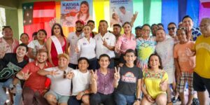Kathia Bolio se reúne con comunidad LGBT en Umán