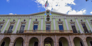 Agencia internacional Fitch Ratings mejora la calificación crediticia del Gobierno del Estado