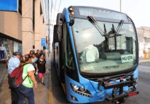 El servicio de transporte público sigue su transformación con el arranque de 2 nuevas rutas del “Va y Ven” en Mérida y Valladolid