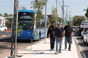 Vila Dosal supervisó el recorrido de la nueva ruta Facultad de Ingeniería del Ie-tram que próximamente entrará en operación