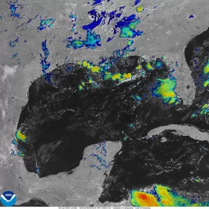 Imagen satelital con nubes y tormentas en el Golfo de México y zonas circundantes